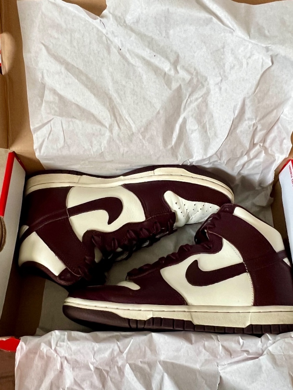 Women’s Nike Dunk Burgundy Crush - Picture 5 of 6